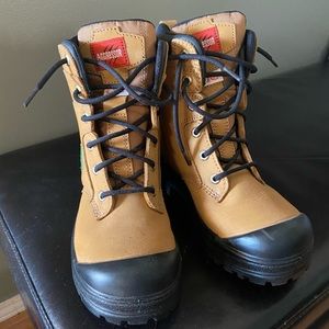 Women’s steel toe boots